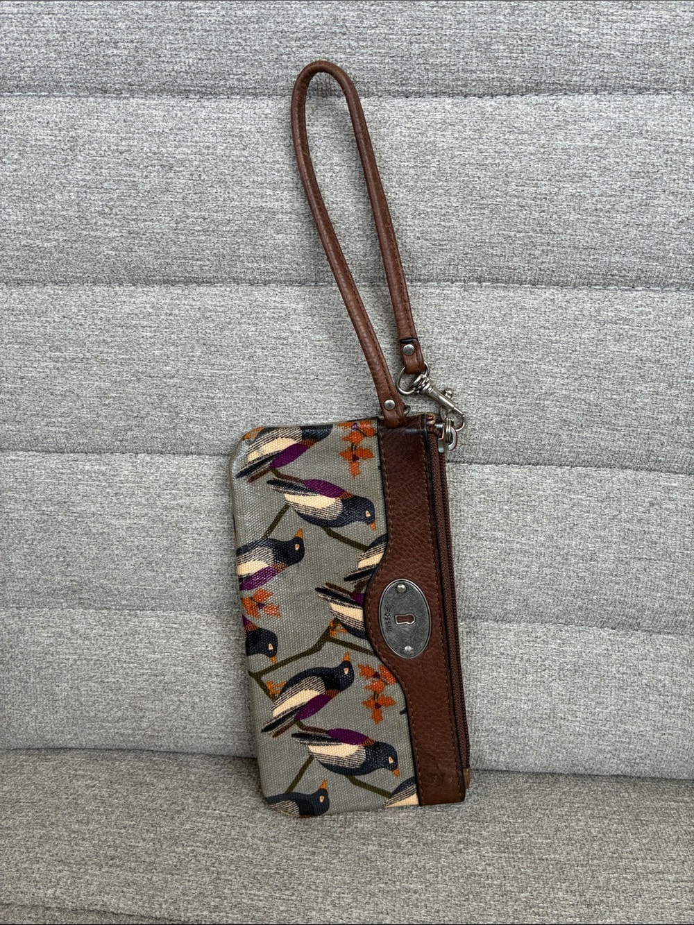 Fossil Key-Per Wristlet Bird Pattern - Picture 10 of 11